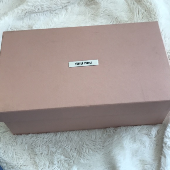 Brand New. MIU MIU White Patent Wave 41 Jewelled High Heels. Never worn. Beauty! - Picture 10 of 10